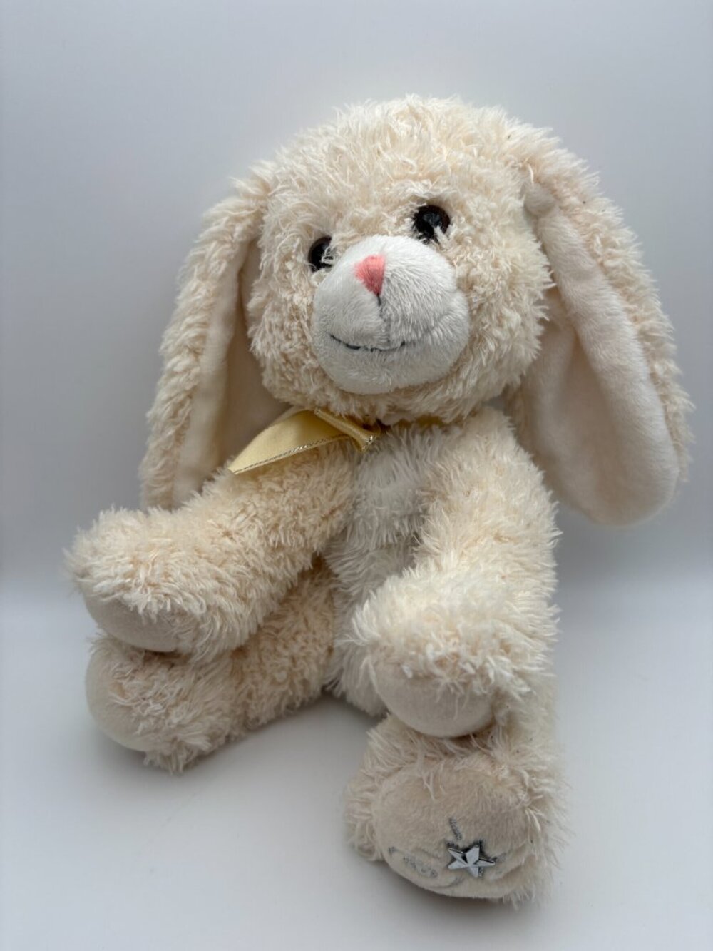 Russ Shining Stars Bunny Rabbit Cream Fur w/ Gold Bow Stuffie 2006 (SKU: 801TO)